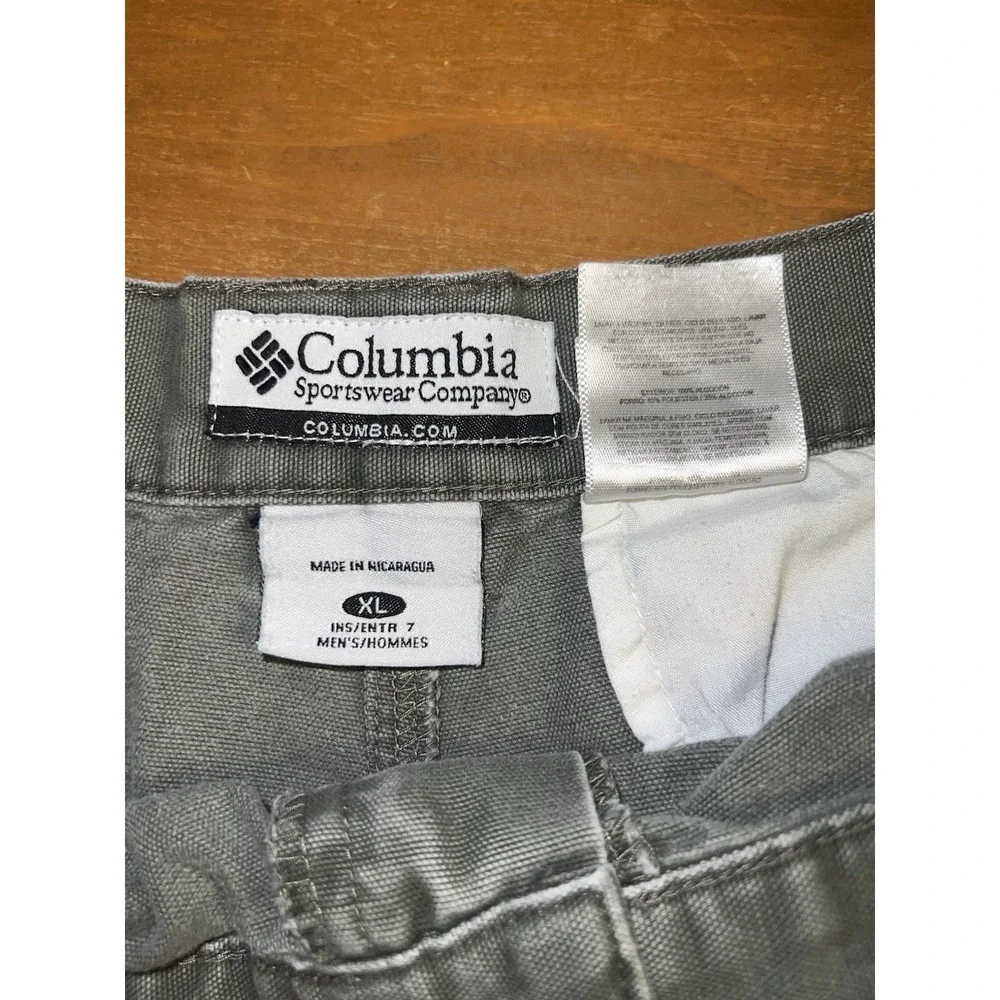 Columbia Sportswear Men XL Gray Khaki Cargo Flat‎ Front Outdoor Camping Shorts